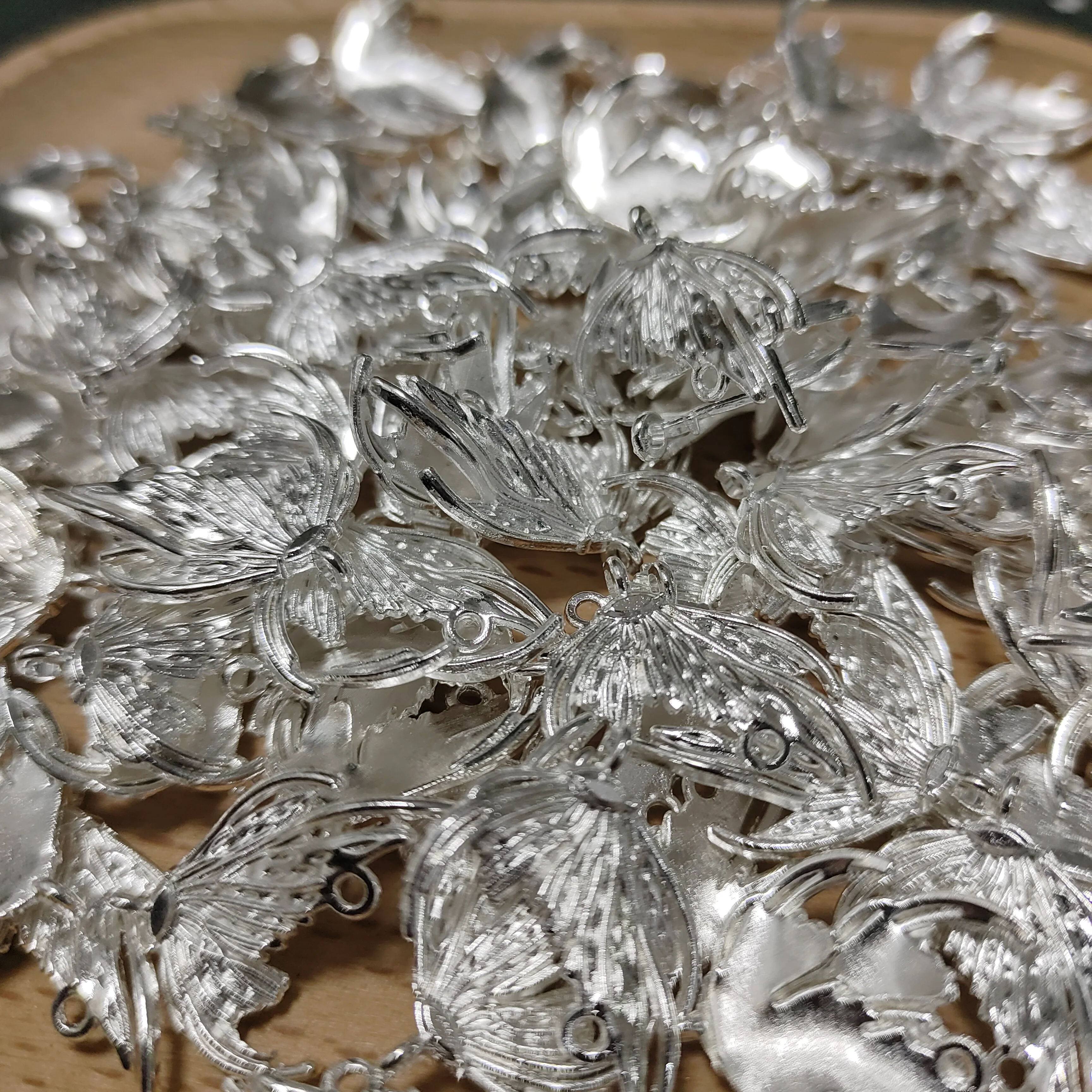 One bowl alloy charms - Image 11