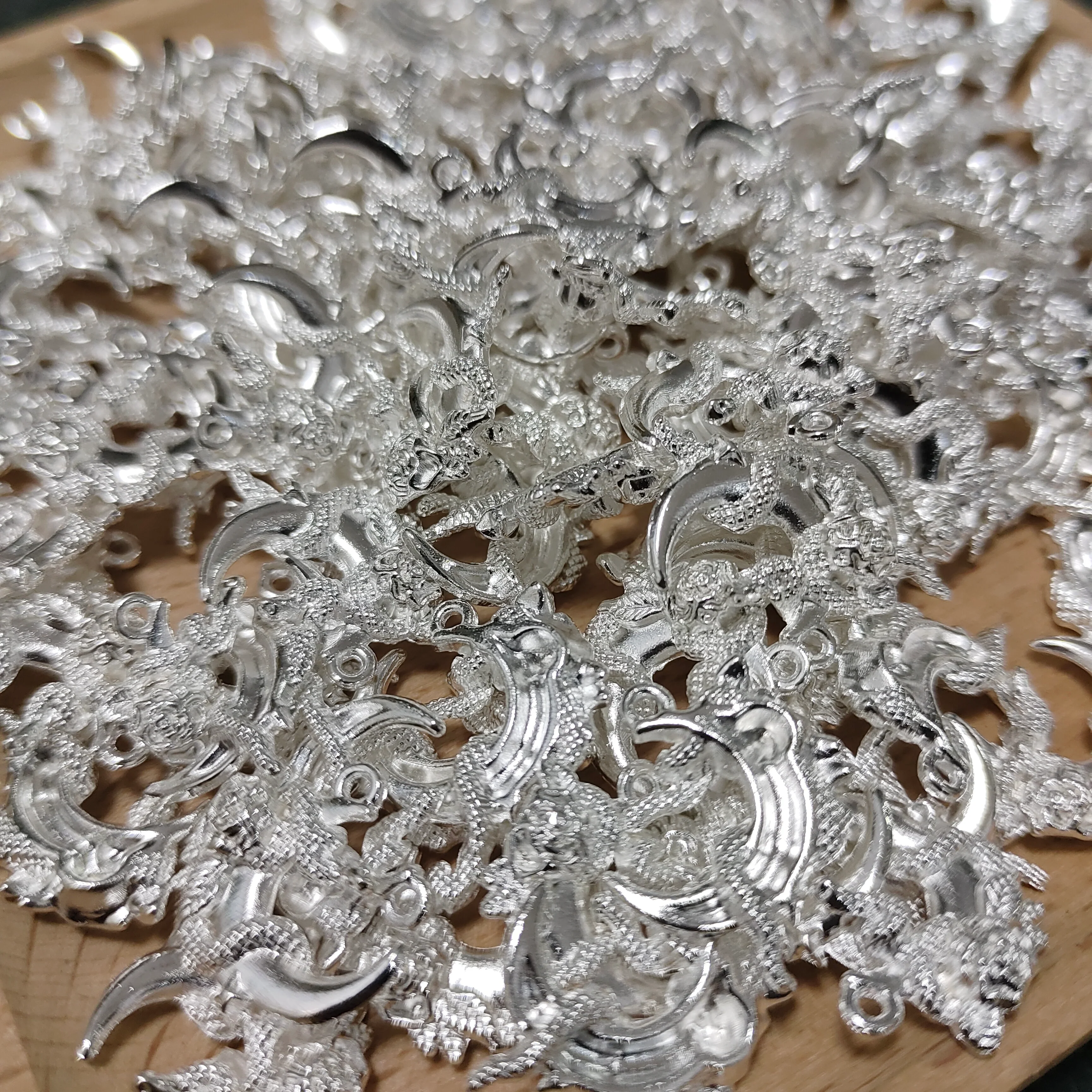 One bowl alloy charms - Image 15