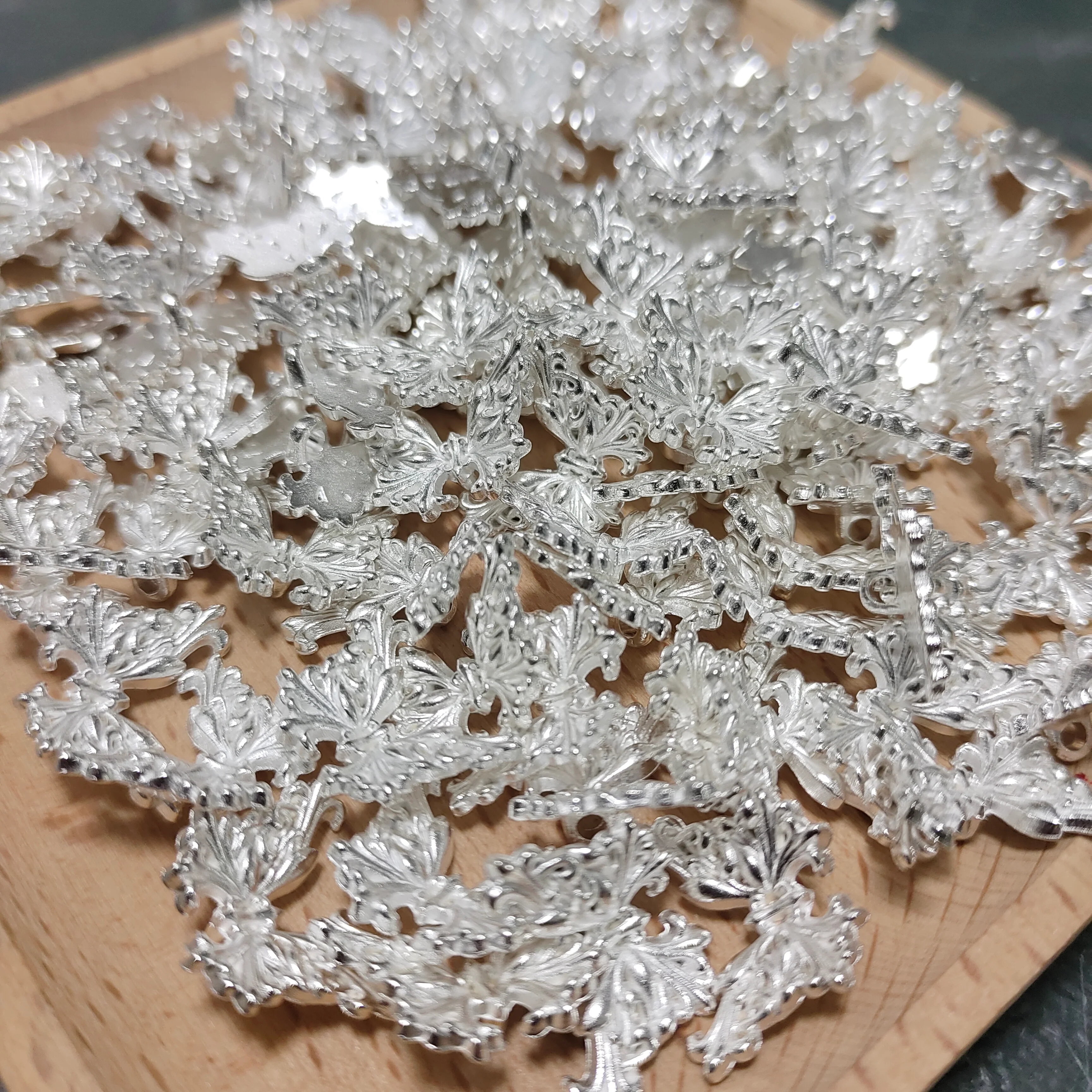 One bowl alloy charms - Image 2